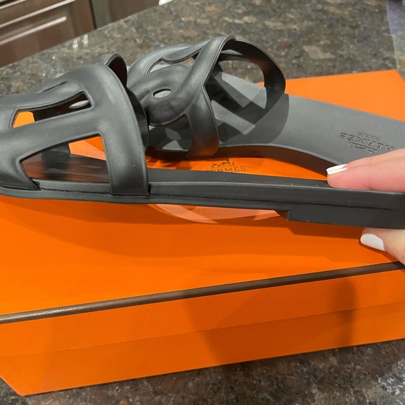 Hermes Aloha Sandals - Picture 9 of 12